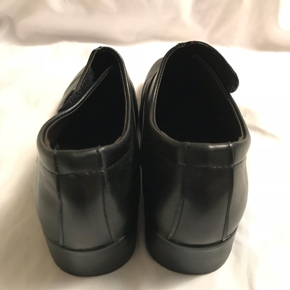 Women’s black shoes size 8.5 - Picture 4 of 5